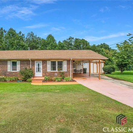 Buy this 3 bed house on 173 Crestwood Drive in Toccoa, GA 30577