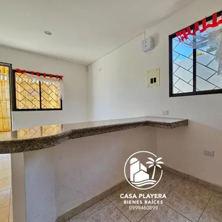 Buy this 3 bed house on GAD Cantonal de Salinas in Avenida 22 de Diciembre Av. 10 de Agosto, 240207