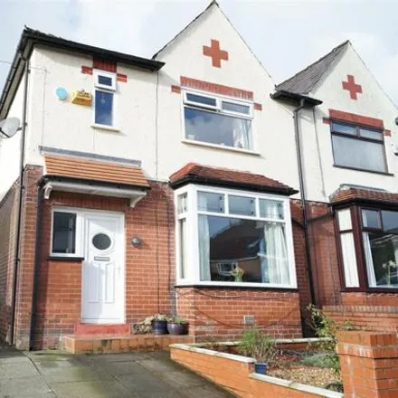 Buy this 3 bed duplex on Brentford Avenue in Bolton, BL1 6EW