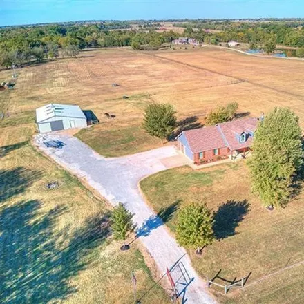 Buy this 4 bed house on East 128th Street in Coweta, OK 74429
