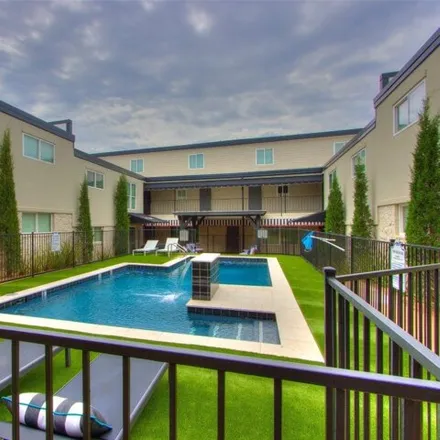 Buy this 1 bed condo on Classen Curve in Nichols Hills Manor, 1114 Sherwood Lane