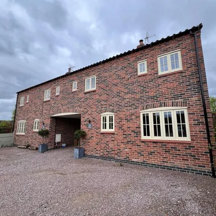 Rent this 3 bed duplex on Rectory Farm in The Barns, Devon Lane
