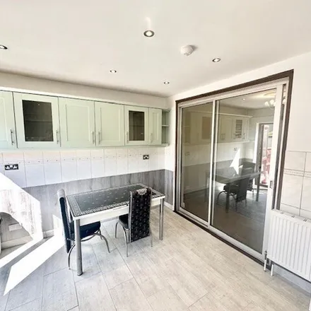 Rent this 3 bed apartment on Bairstow Eves in 132 South Street, London