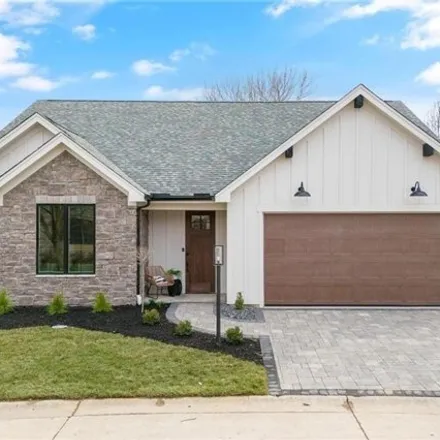 Buy this 3 bed house on 2581 Terraceview Circle in Beavercreek, OH 45431