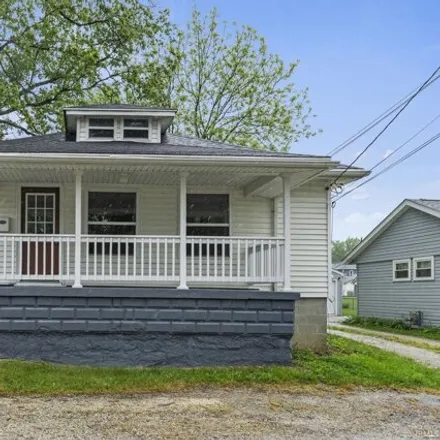 Buy this 2 bed house on 472 Stephen Street in Huntington, IN 46750