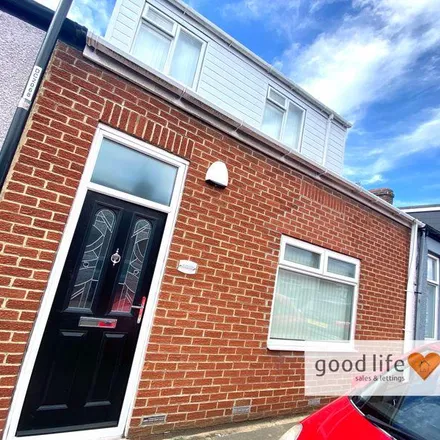 Rent this 4 bed townhouse on Westbury Street in Sunderland, SR4 6EF