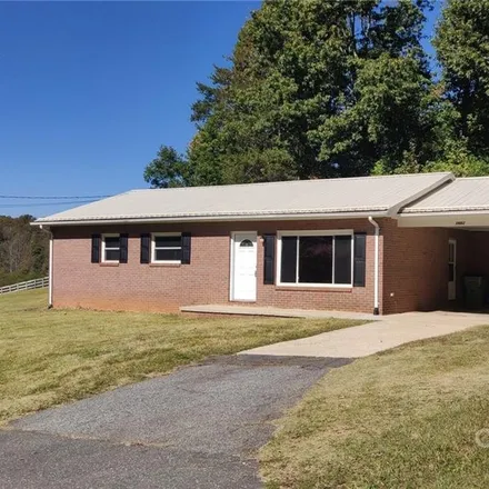 Buy this 3 bed house on 1882 Guildwood Place in Hudson, Caldwell County
