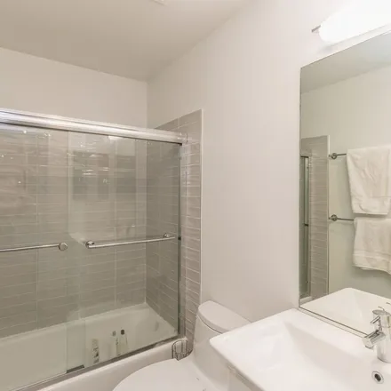 Image 4 - 965 Bromley Place, Northbrook, IL 60062, USA - Apartment for rent