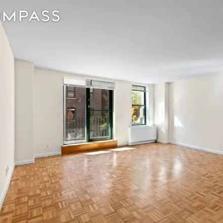 Image 2 - The Broadway, West 81st Street, New York, NY 10024, USA - Condo for rent