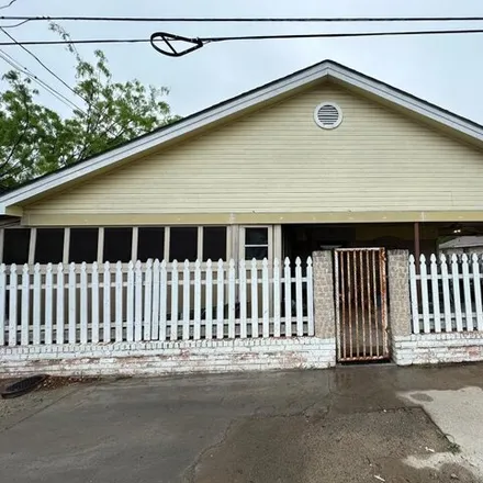 Buy this 4 bed house on 75 3rd Alley in Las Quintas Fronterizas, Maverick County
