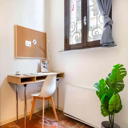 Rent this 6 bed room on Piazza Sant'Agostino in Milan MI, Italy