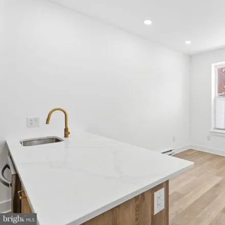 Image 5 - 1321 West Somerset Street, Philadelphia, PA 19132, USA - House for sale