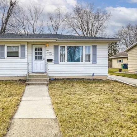 Buy this 3 bed house on 466 East Bank Street in Fond du Lac, WI 54935