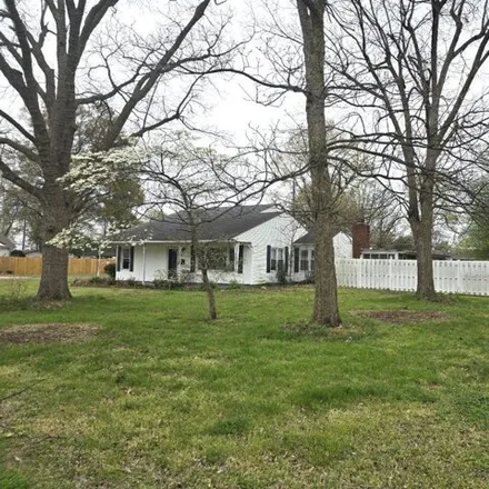 Image 2 - 740 West Cleveland Street, Malden, Dunklin County, MO 63863, USA - House for sale
