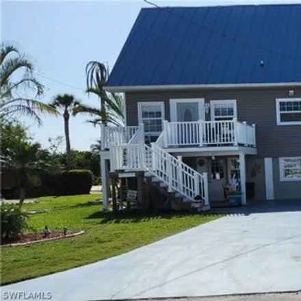 Image 1 - 168 Driftwood Lane, Fort Myers Beach, Lee County, FL 33931, USA - House for sale