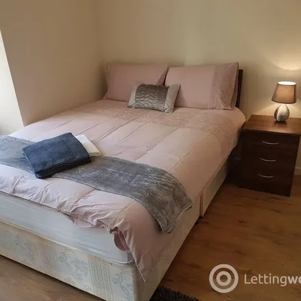 Rent this 2 bed apartment on Berkeley Street in Bristol, BS5 6PT