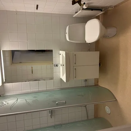 Rent this 2 bed apartment on Södra Ringvägen in 681 33 Kristinehamn, Sweden