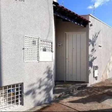 Rent this 4 bed house on Rua Minas Gerais in Santa Maria, Uberaba - MG