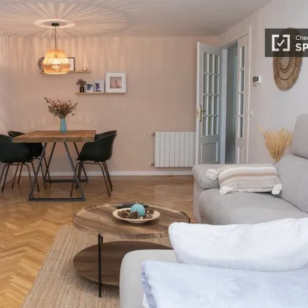 Rent this 2 bed apartment on Calle de Deyanira in 17, 28022 Madrid