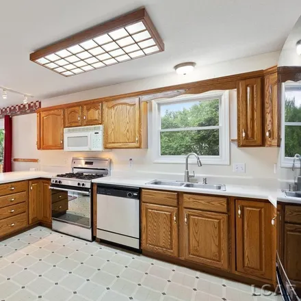 Image 3 - 2255 Woodlawn Lane, Adrian Township, MI 49221, USA - House for sale