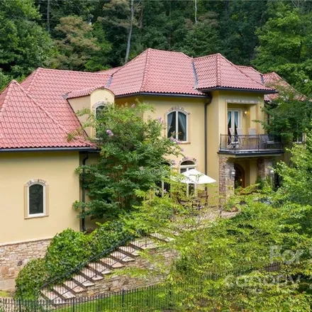 Image 2 - Old Toll Road, Asheville, NC 28804, USA - House for sale