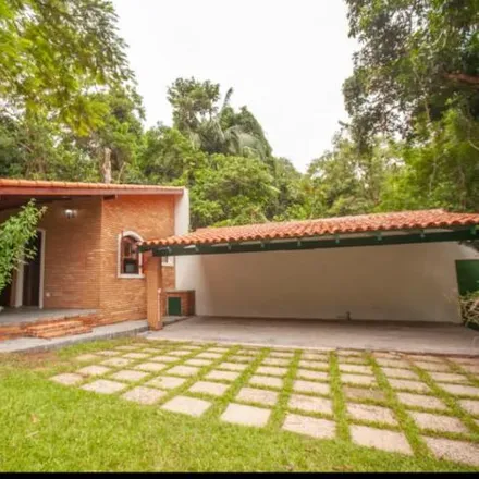 Rent this 2 bed house on Rua Professor Francisco Lídio Bueno in São Sebastião, São Sebastião - SP