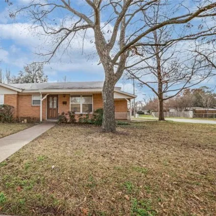 Buy this 3 bed house on 1986 Henry Drive in Irving, TX 75061