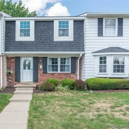 Buy this 3 bed condo on 41271 Lehigh Lane in Northville Township, MI 48167