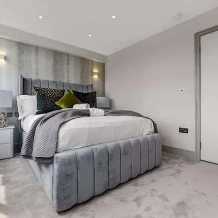 Rent this 1 bed apartment on HSBC UK in Wembley Park Drive, London