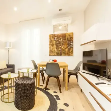 Rent this 3 bed apartment on Calzedonia in Calle Preciados, 11