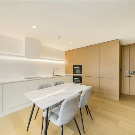 Rent this 1 bed apartment on Rathbone Place in London, W1T 1JD