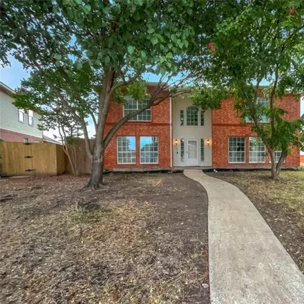 Buy this 5 bed house on 3800 Aberdeen Court in Richardson, TX 75082