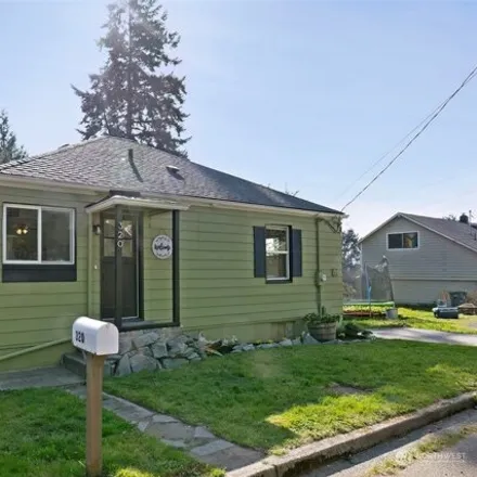 Buy this 2 bed house on 368 South Yantic Avenue in Bremerton, WA 98312