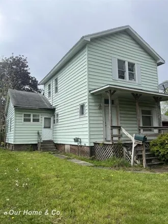 Buy this 3 bed house on 461 South Webster Street in Saginaw, MI 48602