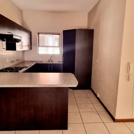 Image 9 - Amanzimtoti Road, Paulshof, Sandton, 2056, South Africa - Apartment for rent