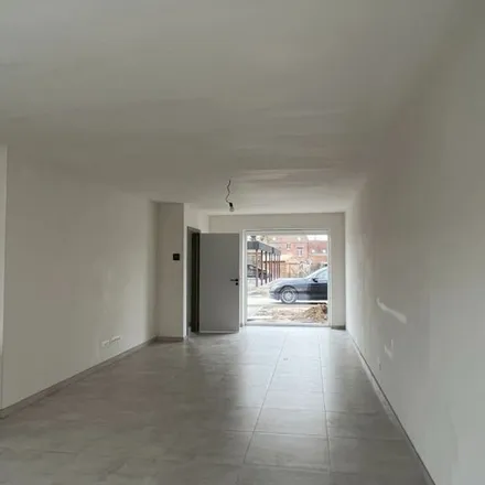 Rent this 3 bed apartment on Vynckehove in 9800 Deinze, Belgium