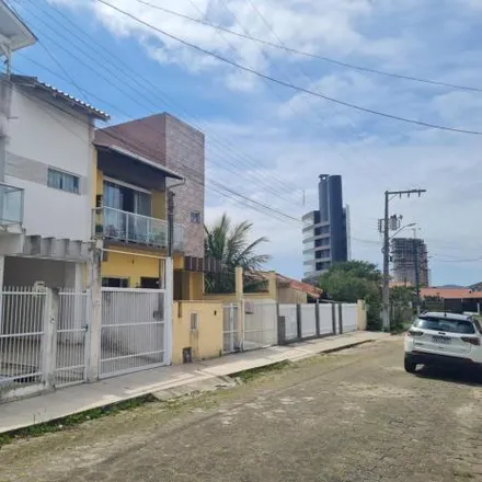 Rent this 3 bed house on Rua José Sebastião Santana in Centro, Penha - SC