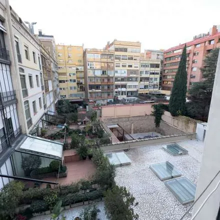 Image 2 - Carrer de Balmes, 92, 08001 Barcelona, Spain - Apartment for rent
