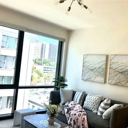 Rent this 1 bed apartment on Perla in 400 South Broadway, Los Angeles