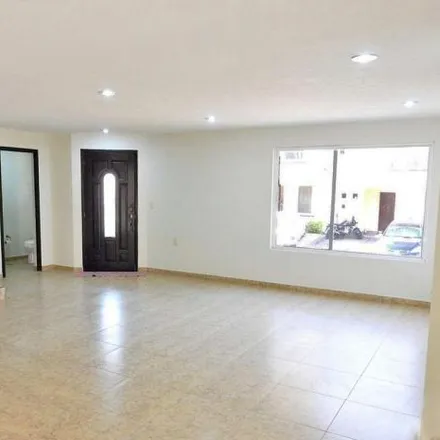 Rent this 3 bed house on unnamed road in 52990 Atizapán de Zaragoza, MEX