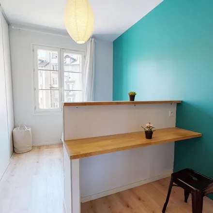Rent this 3 bed apartment on 17 Boulevard Maréchal Joffre in 38000 Grenoble, France