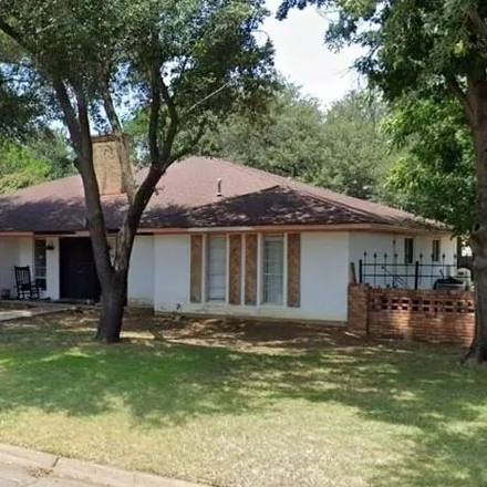 Buy this 4 bed house on 2316 Royal Acres Drive in Denton, TX 76209