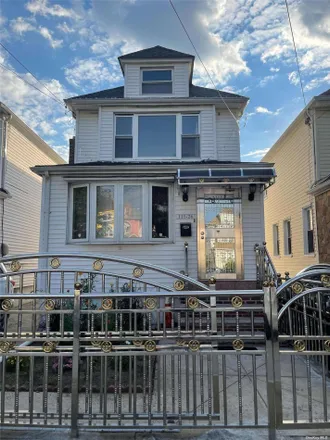 Rent this 2 bed house on 130th Street & 150th Avenue in 130th Street, New York