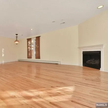 Image 3 - unnamed road, Harrington Park, Bergen County, NJ 07640, USA - Townhouse for rent