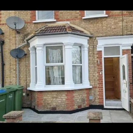 Image 2 - Abbey Grove, London, SE2 9EU, United Kingdom - Townhouse for rent