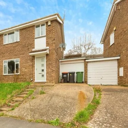 Buy this 3 bed duplex on 71 Himley Green in Linslade, LU7 2PZ