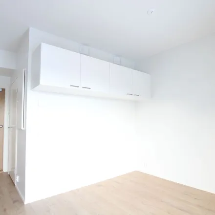 Rent this 1 bed apartment on Paperitehtaanraitti 13 in 33250 Tampere, Finland