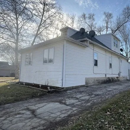 Image 3 - 421 South 2nd Avenue, St. Anne, Kankakee County, IL 60964, USA - House for sale