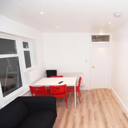 Image 3 - Tamar Way, London, N17 9HF, United Kingdom - Room for rent