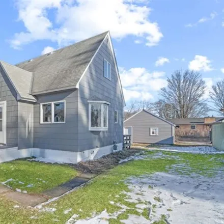 Buy this 3 bed house on 124 McKinley Avenue in Clintonville, WI 54929